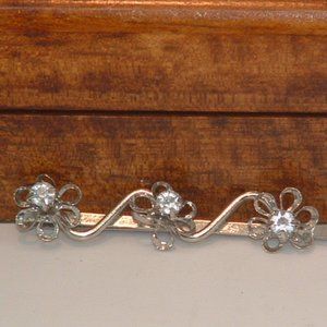 Pre-Owned Women’s Flower Clear Stone Hair Bobby Pin